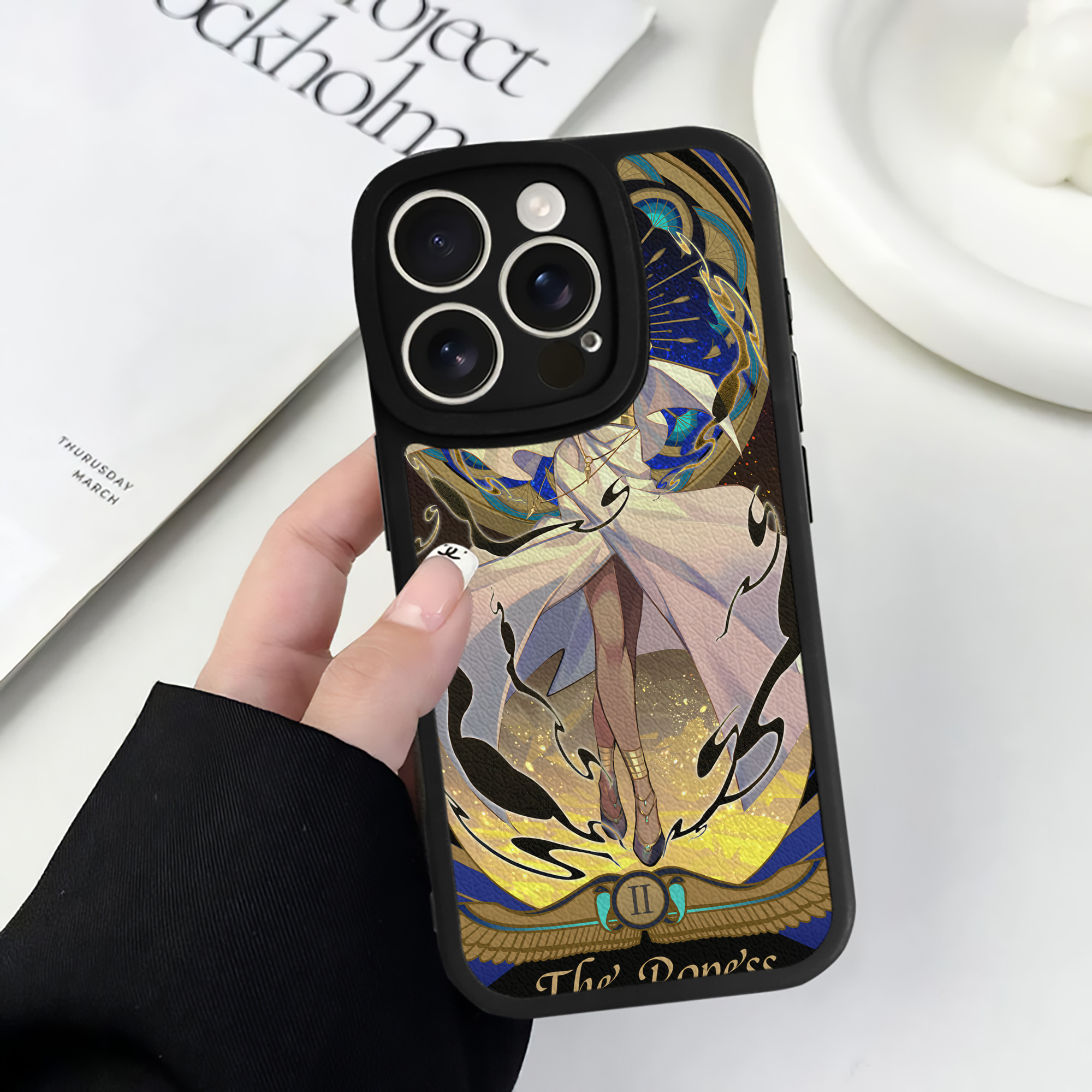 （画像用） 遊☆戯☆王 Yu-Gi-Oh! 【iPhone 16シリーズ対応】シリコンスマホケース（レザー調） 材質：シリコン